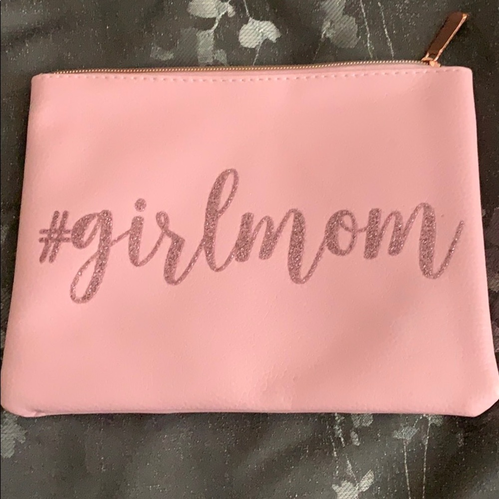 NWOT Small cosmetics bag. Pink
